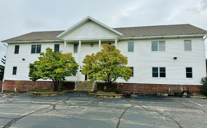 Pictures of Office property located at 250 Regency Ct, Brookfield, WI 53045 for sales - image #1