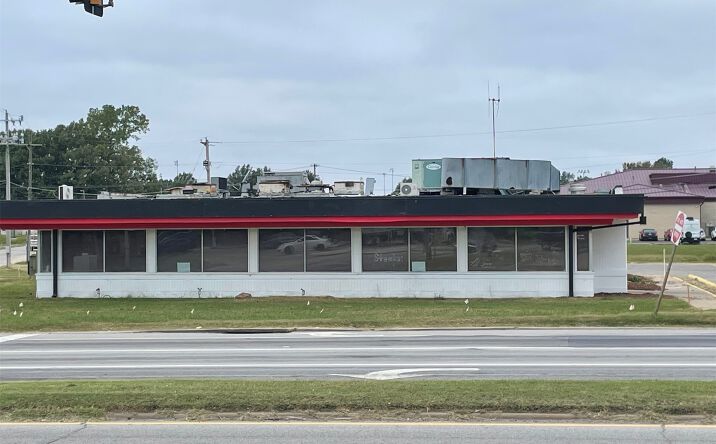 Pictures of Mixed Use, Office, Retail property located at 635 S 32nd Street, Muskogee, OK 74401 for sales - image #1