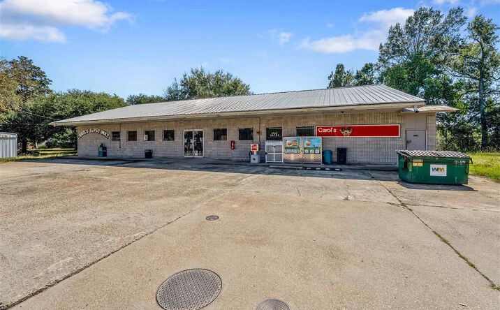 Pictures of Retail property located at 615 W Seventh Ave Avenue, Oberlin, LA 70655 for sales - image #1