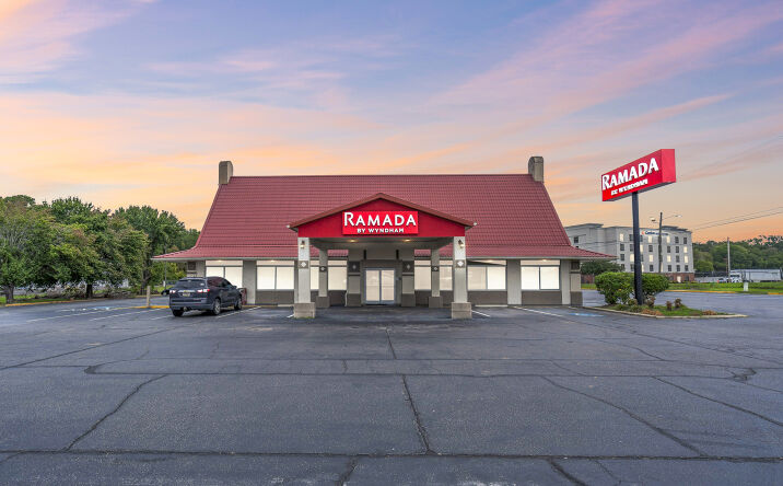 Pictures of Hospitality property located at 3030 N Roberts Ave, Lumberton, NC 28360 for sales - image #1