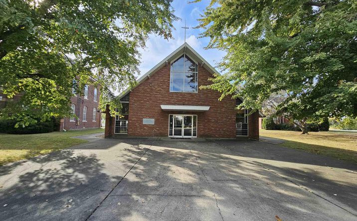 Pictures of Special Purpose property located at 705 W MAIN Street, Dahlgren, IL 62828 for sales - image #1