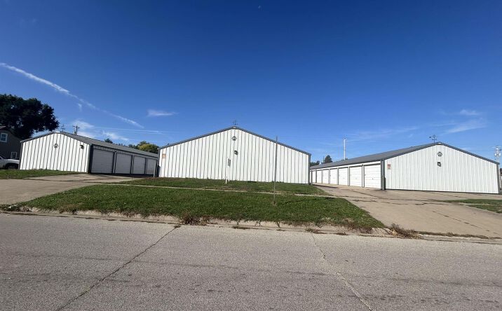 Pictures of Special Purpose property located at 718 & 910 N 4th Avenue, Marshalltown, IA 50158 for sales - image #1