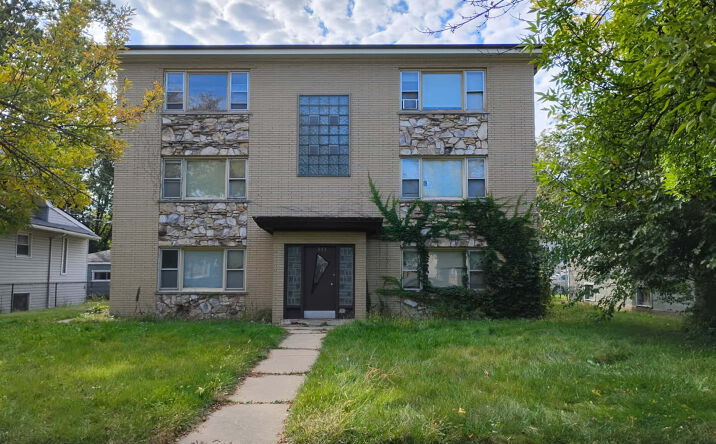 Pictures of Multifamily property located at 555 W 111th Street, Chicago, IL 60628 for sales - image #1