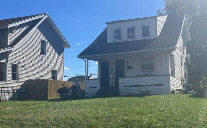 Pictures of Multifamily property located at 2009 Sullivant Avenue #2009, Columbus, OH 43223 for sales - image #1