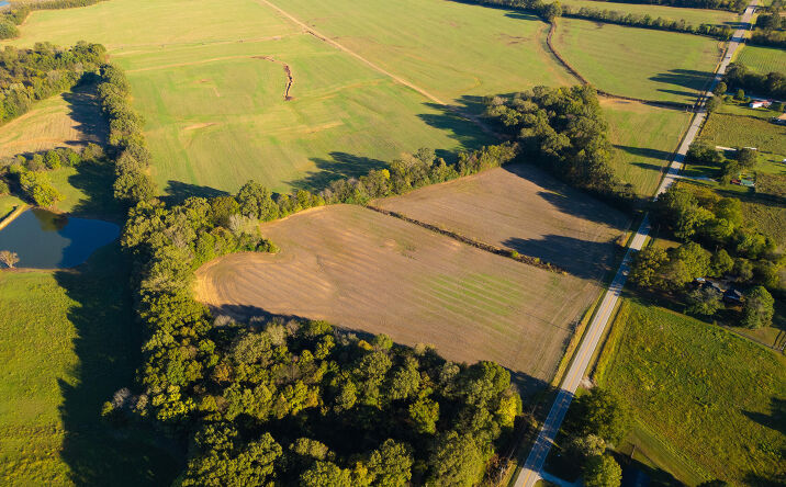 Pictures of Land property located at Gibson Highway, Trenton, TN 38382 for sales - image #1