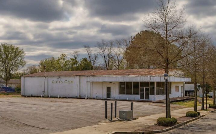 Pictures of Retail property located at 814 Russell Street, Orangeburg, SC 29115 for sales - image #1