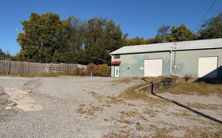 Pictures of Industrial, Mixed Use property located at 1211 Lebanon Rd, Danville, KY 40422 for sales - image #1