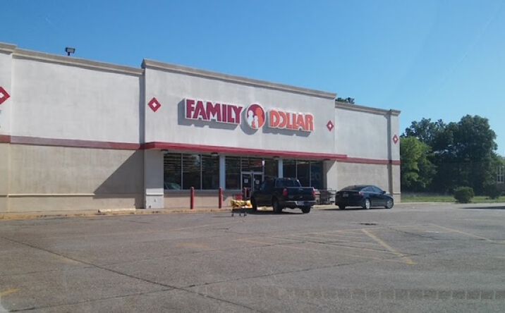 Pictures of Retail property located at 501 S Main St., Springhill, LA 71075 for sales - image #1