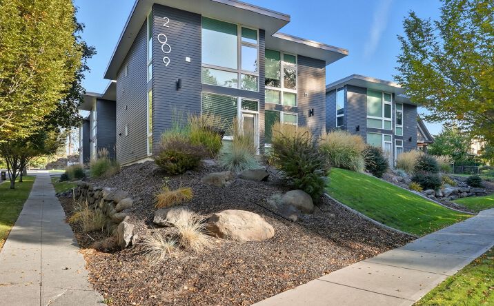 Pictures of Multifamily property located at 2009 S Grand Blvd, Spokane, WA 99203 for sales - image #1