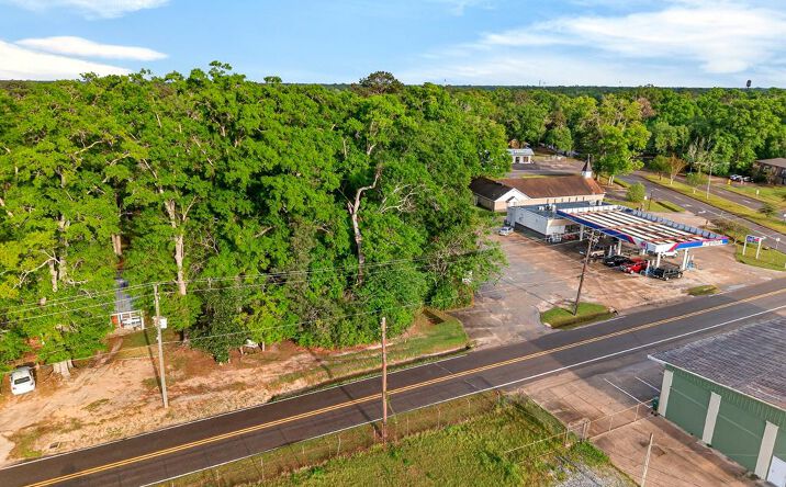 Pictures of Land, Multifamily, Industrial, Office property located at NHN Beech St, Picayune, MS 39466 for sales - image #1