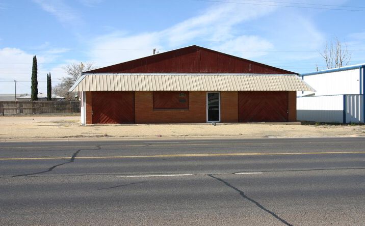 Pictures of Office property located at 906-908 S Main St, Andrews, TX 79714 for sales - image #1