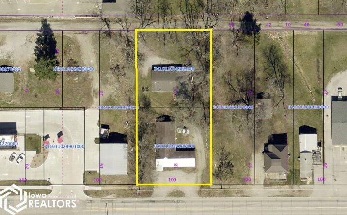 Pictures of Land property located at 807 E Maple St, Centerville, IA 52544 for sales - image #1