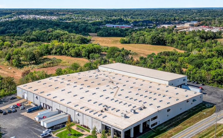 Pictures of Office, Industrial property located at 865 Hoff Rd, O'Fallon, MO 63366 for sales - image #1