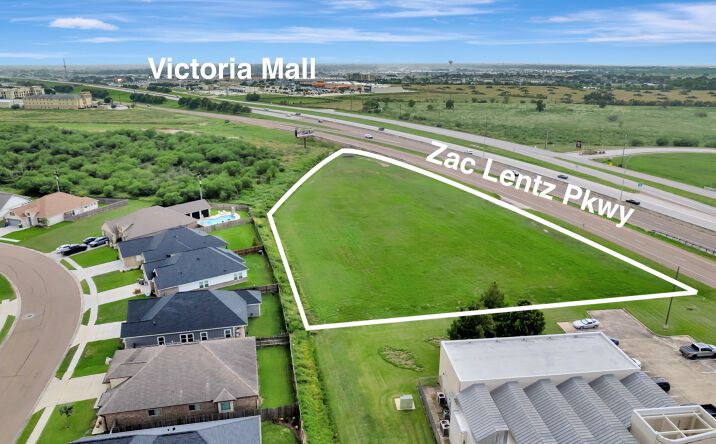 Pictures of Land property located at 6201 Zac Lentz Pkwy, Victoria, TX 77904 for sales - image #1