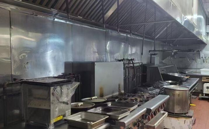 Pictures of Business for Sale, Retail property located at 135-23 40th Road Street Level, New York, NY 11354 for sales - image #1