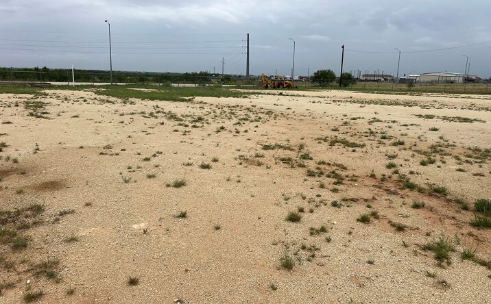Pictures of Office property located at 1301 Baze Way, Snyder, TX 79549 for sales - image #1