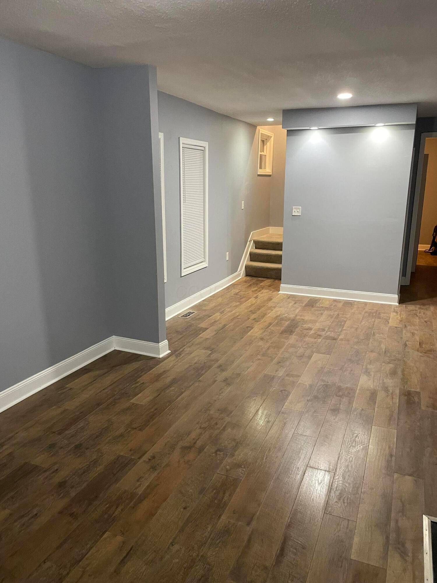 Listing photo #10