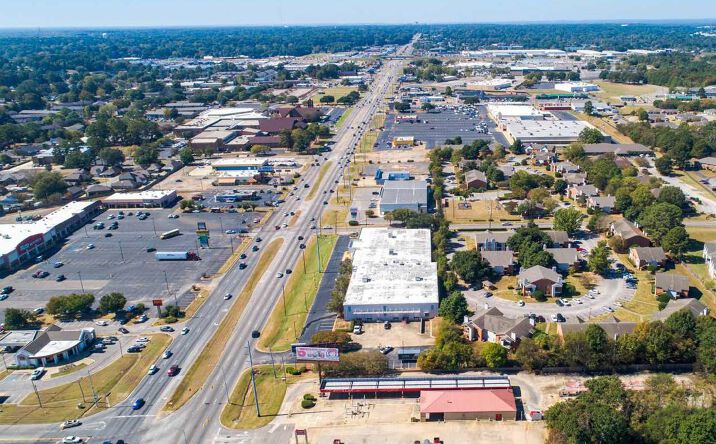 Pictures of Retail, Special Purpose property located at 6225 Atlanta Hwy, Montgomery, AL 36117 for sales - image #1