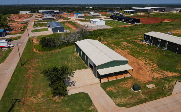 Pictures of Industrial, Mixed Use property located at 11774 Maui Ln, Edmond, OK 73034 for sales - image #1