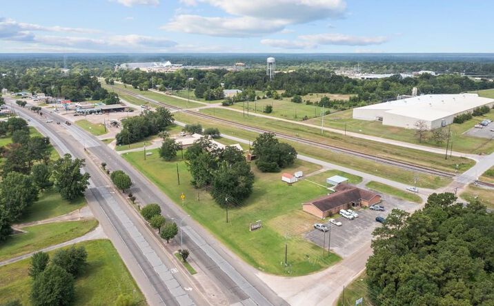 Pictures of Office property located at E Borden Dr, Diboll, TX 75941 for sales - image #1