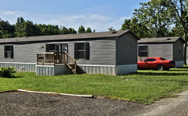 Pictures of Multifamily property located at 362 Freddie Whiddon Rd, Webb, AL 36376 for sales - image #1