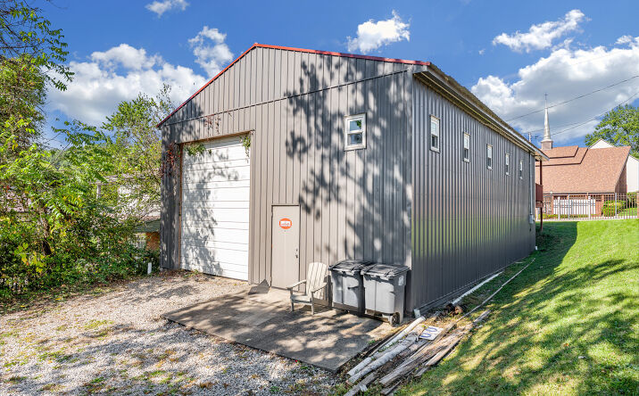 Pictures of Industrial, Office, Retail property located at 216 Maryland Ave, Nutter Fort, WV 26301 for sales - image #1
