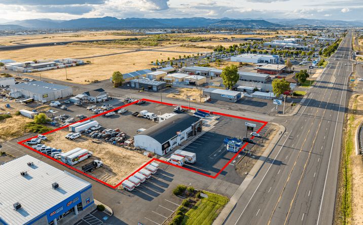 Pictures of Industrial, Mixed Use, Office property located at 3811 Crater Lake Hwy, Medford, OR 97504 for sales - image #1