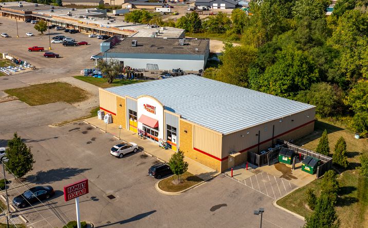 Pictures of Retail property located at 8883 Monroe Rd, Durand, MI 48429 for sales - image #1