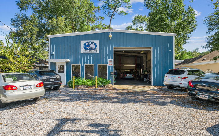 Pictures of Industrial, Special Purpose, Business for Sale, Retail property located at 765 Asbury Dr, Mandeville, LA 70471 for sales - image #1