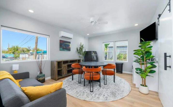 Pictures of Hospitality property located at 107 E Pinal St, Cottonwood, AZ 86326 for sales - image #1