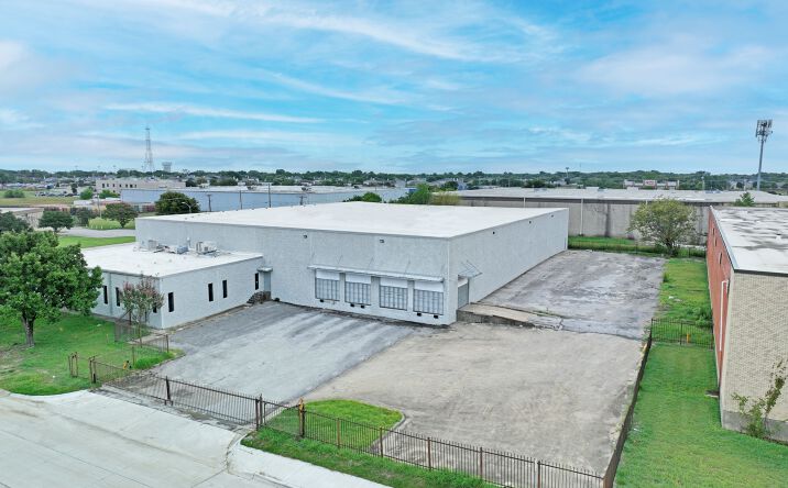 Pictures of Industrial property located at 133 S Town E Blvd, Mesquite, TX 75149 for sales - image #1