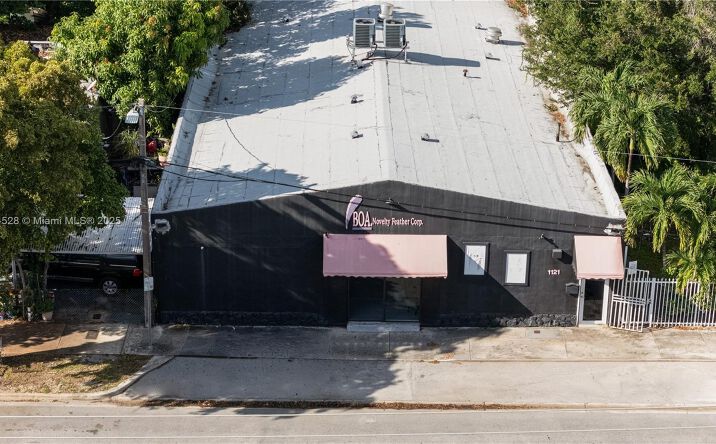 Pictures of Business for Sale, Industrial, Retail property located at 1121 NW 29th St, Miami, FL 33127 for sales - image #1