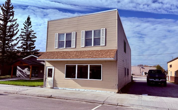 Pictures of Office, Land property located at 109 Main Avenue S, Baudette, MN 56623 for sales - image #1