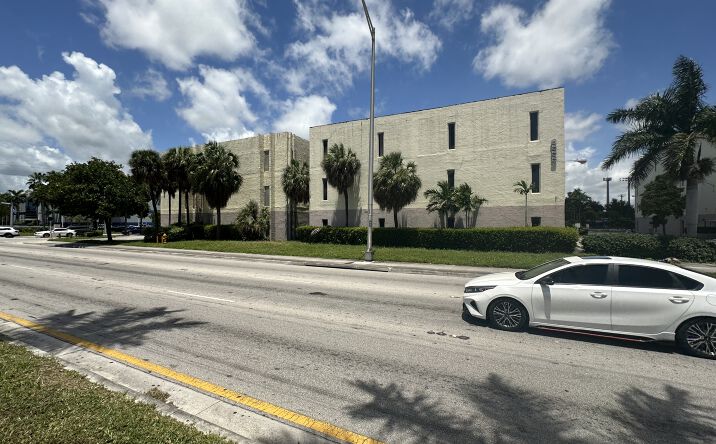 Pictures of Office, Land property located at 6595 NW 36th St, Virginia Gardens, FL 33166 for sales - image #1
