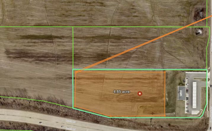 Pictures of Retail property located at 3910 N Burkhardt Rd, Evansville, IN 47715 for sales - image #1