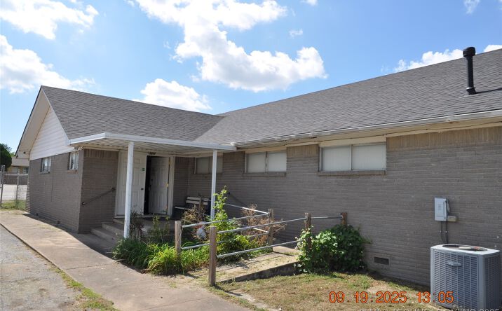 Pictures of Office property located at 15890 E Pine Street, Catoosa, OK 74116 for sales - image #1
