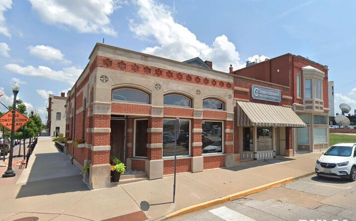 image of property at 238 N 5TH ST Quincy IL 62301-2918