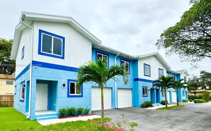 Pictures of Multifamily property located at 926 - 932 NW 2nd St, Fort Lauderdale, FL 33311 for sales - image #1