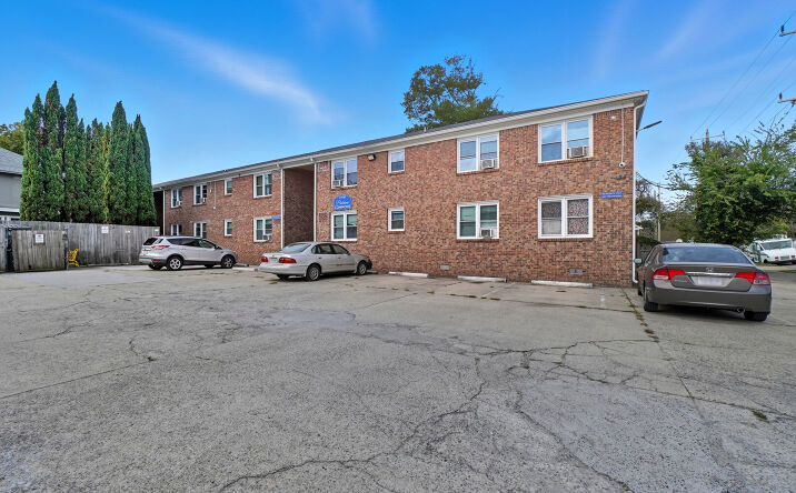 Pictures of Multifamily property located at 171 W Balview Ave, Norfolk, VA 23503 for sales - image #1