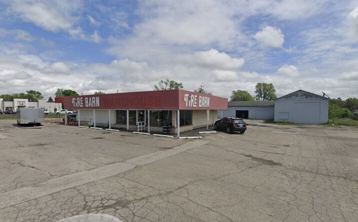 Pictures of Retail property located at 2600 Broadway Street, Anderson, IN 46012 for sales - image #1