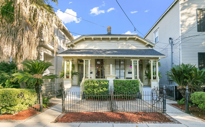 image of property at 4851 MAGAZINE ST New Orleans LA 70115-1666