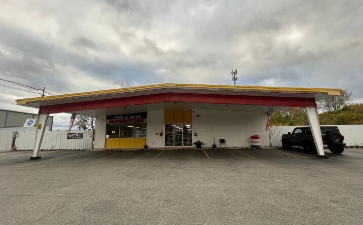 Pictures of Industrial property located at 5200 Cleveland St, Gary, IN 46410 for sales - image #1