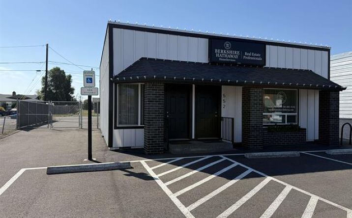Pictures of Office property located at 552 Main St., Aumsville, OR 97352 for sales - image #1