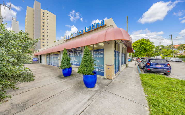 Pictures of Retail property located at 1058 Sw 1 st, miami, FL 33130 for sales - image #1
