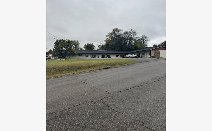 Pictures of Multifamily property located at 1300 S lee Hwy, Cleveland, TN 37311 for sales - image #1