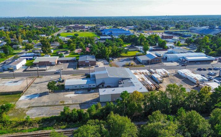 Pictures of Industrial property located at 716 E Napoleon Street, Sulphur, LA 70663 for sales - image #1