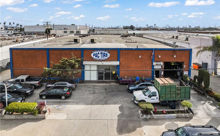 Pictures of Industrial property located at 400 W Alondra Boulevard, Gardena, CA 90248 for sales - image #1