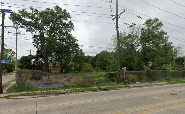 Pictures of Land property located at 808 Scenic Hwy, Baton Rouge, LA 70802 for sales - image #1