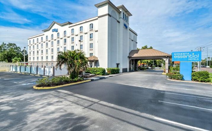 Pictures of Hospitality property located at 8101 Aircenter Ct, Orlando, FL 32809 for sales - image #1
