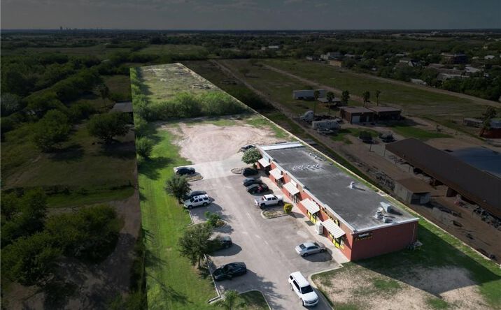 Pictures of Office, Retail property located at 4409 N Doolittle Road, Edinburg, TX 78542 for sales - image #1
